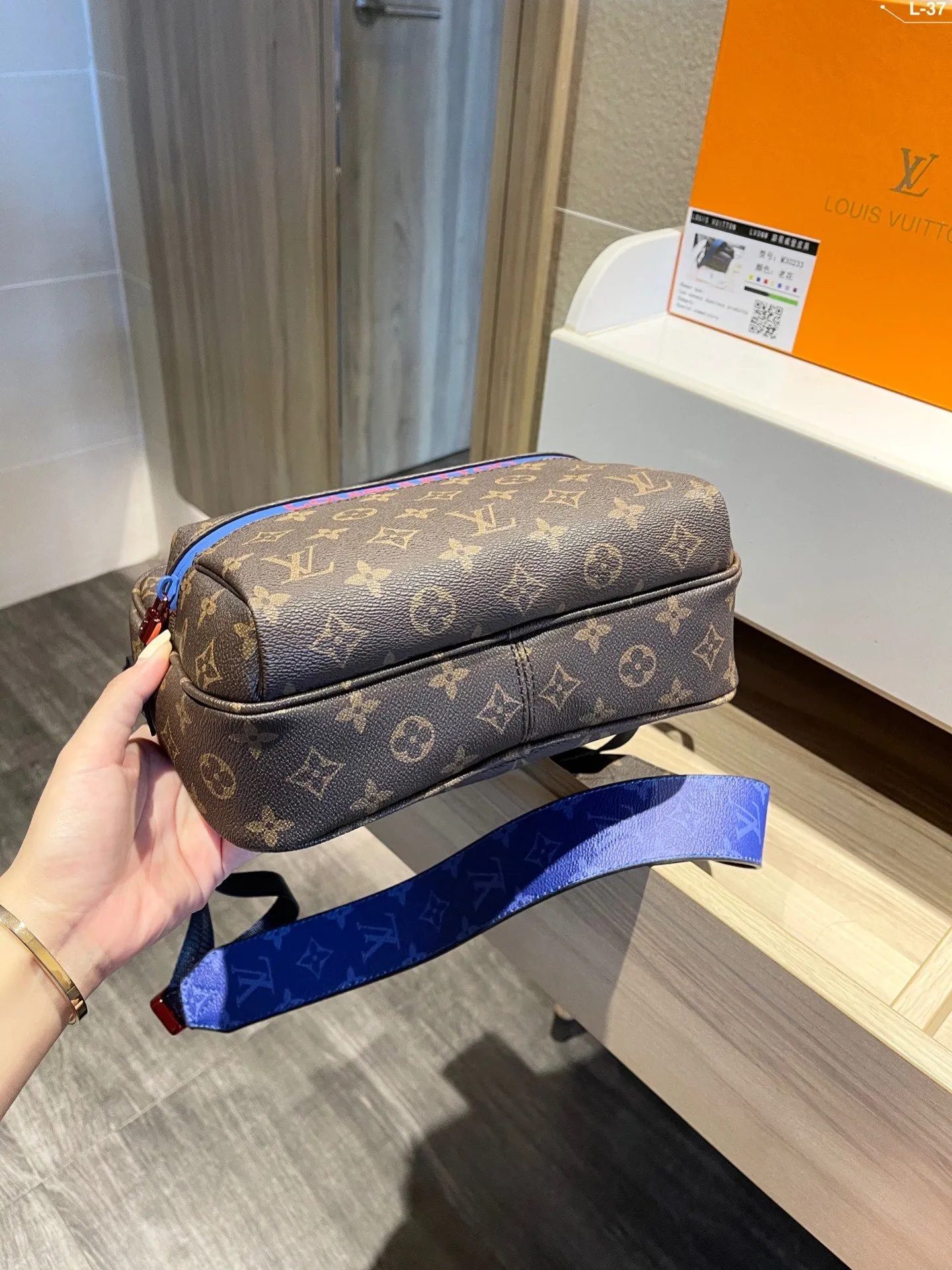 Designer Handbags LN 506