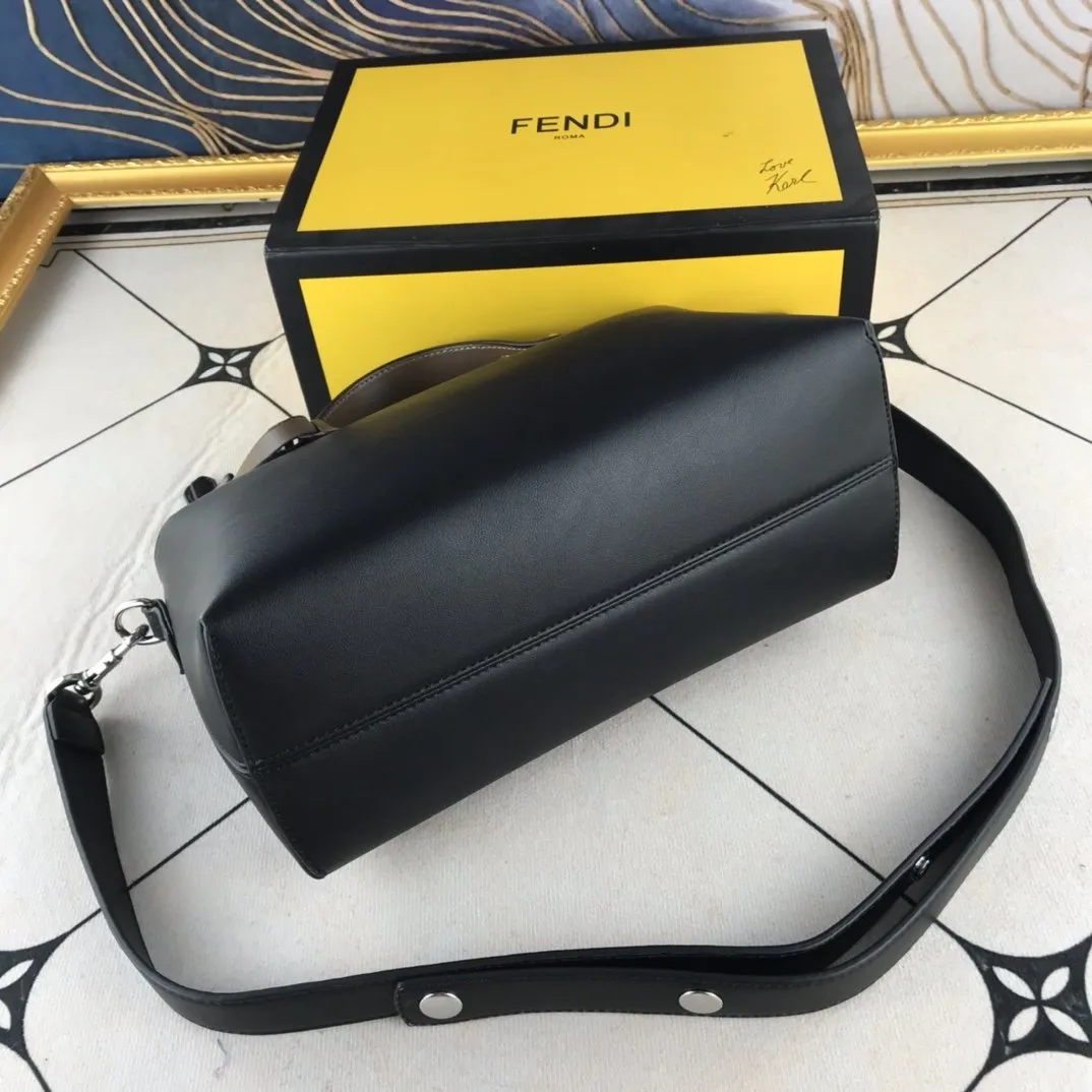 EN   Designer bags by Fendi 040